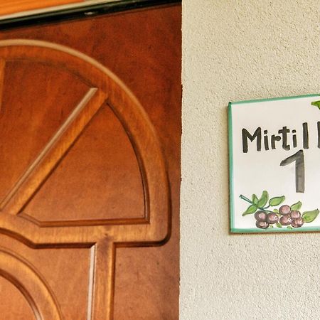 Il Mandorlo Fiorito Bed And Breakfast Ogliastro Cilento Exterior foto