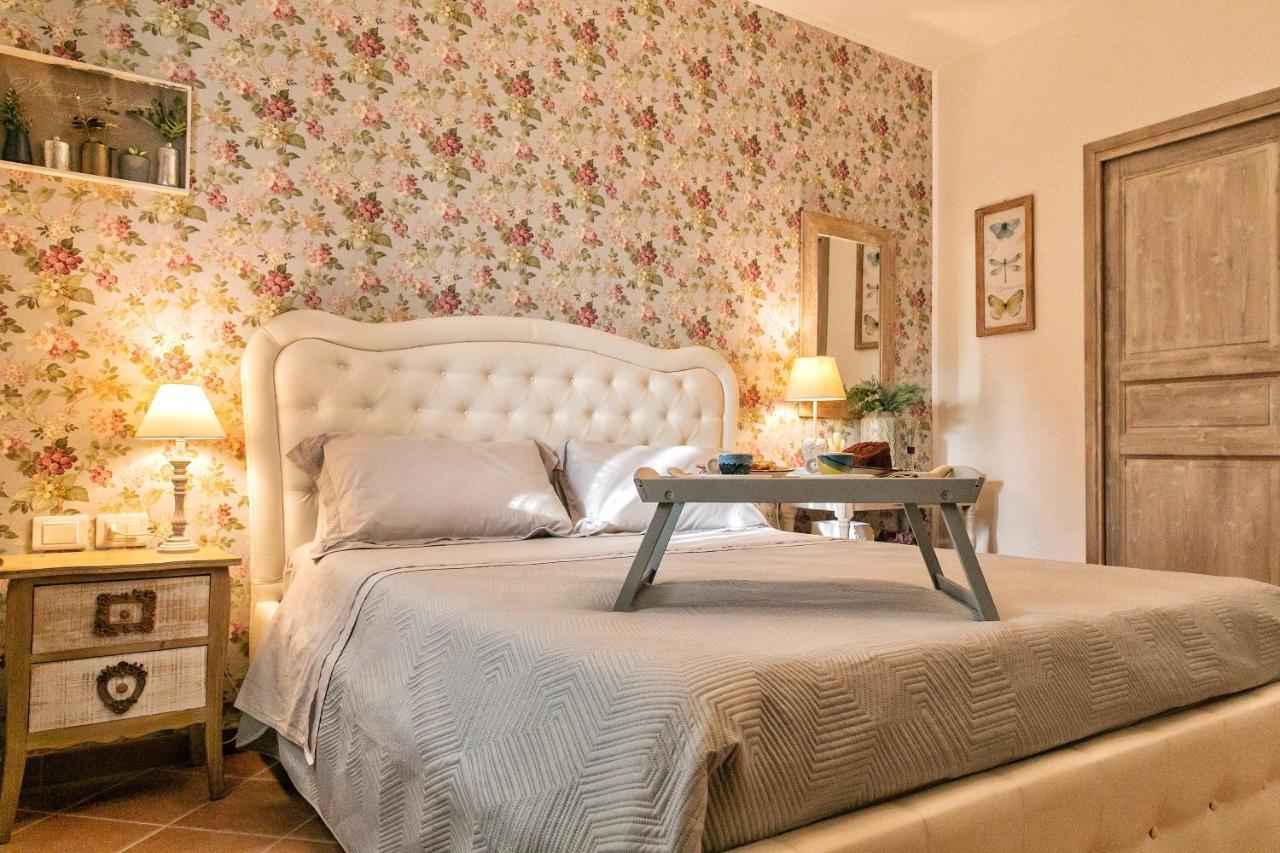 Il Mandorlo Fiorito Bed And Breakfast Ogliastro Cilento Exterior foto